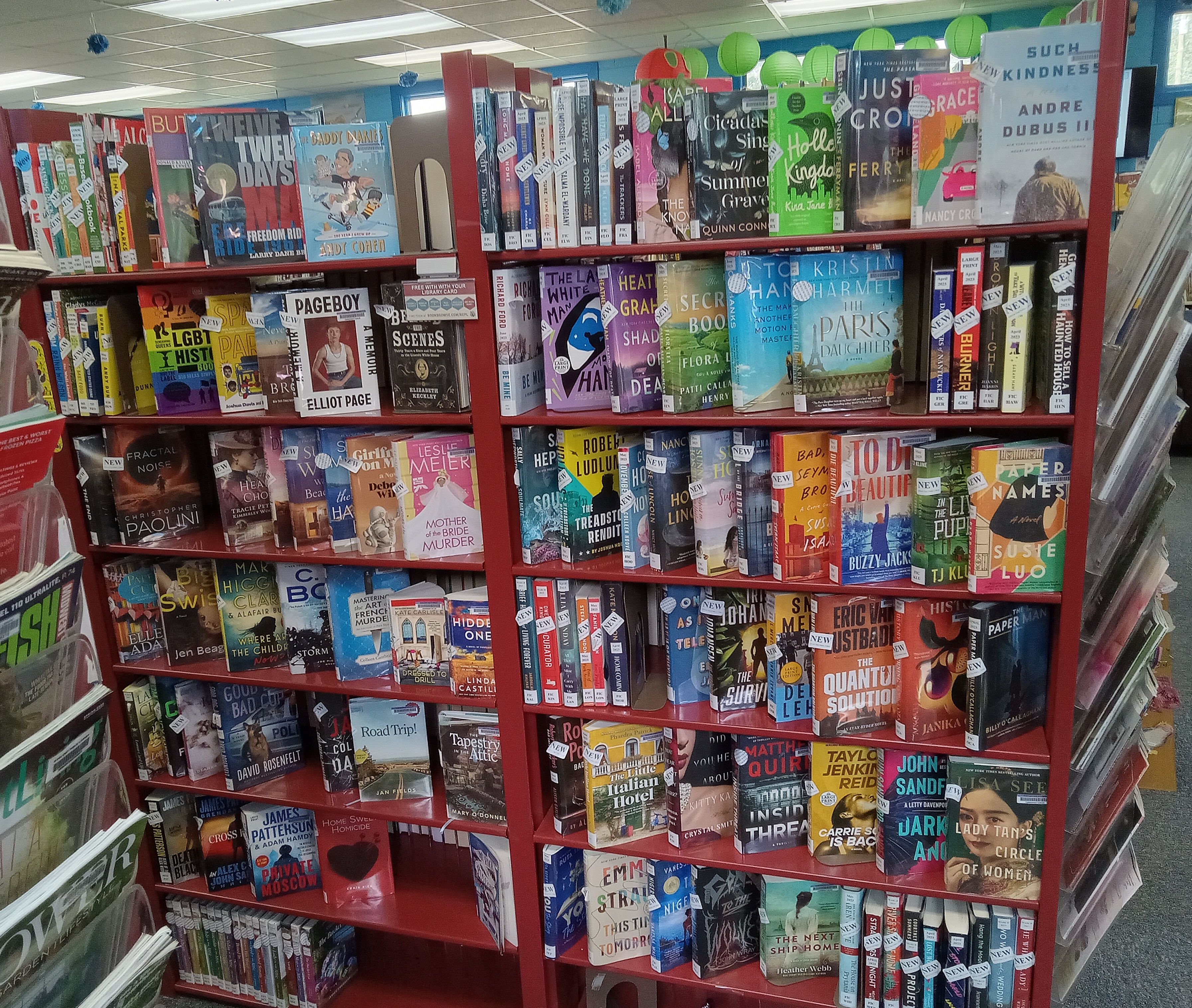 Picture of our latest books in the NEW fiction section