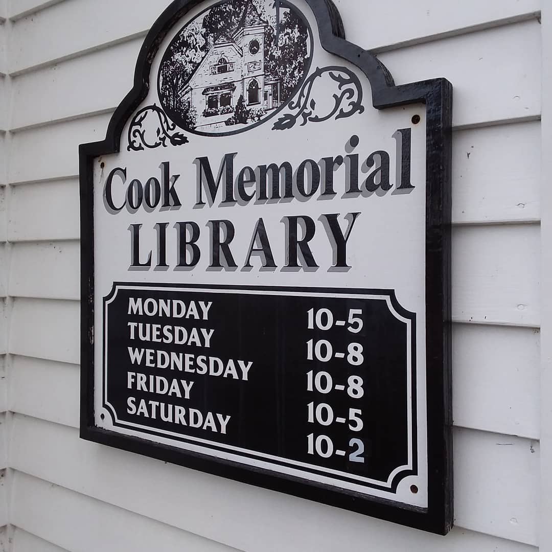 photo of library hours sign